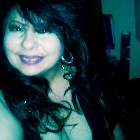 Meet your Posher, Pearl - Picture 1 of 1